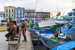 BELÉM, PA ? 20/11/2025 ? Movimentação próximo ao  Mercado Ver-o-Peso, em Belém durante e COP30. (Foto: Danilo Verpa/Folhapress, AMBIENTE). (Foto: Danilo Verpa/Folhapress, AMBIENTE) ORG XMIT: 616321