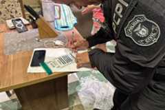 Operação da Polícia Civil do Paraná mira 41 suspeitos de aplicar 'golpe do presente'