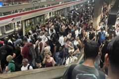 Falha elétrica na linha 11-coral da CPTM provoca lentidão nos ramais azul e vermelho do metrô