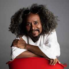 O cantor e compositor Chico César