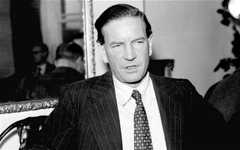 Kim Philby: Father, husband, traitor, spy: http://bit.ly/V4lYPA