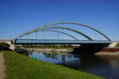 Elbebrücke über den Elbeabstiegskanal