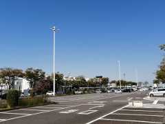 投稿についてもっと詳しく 駐車場2300台無料