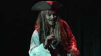 image de Pirates des Caraïbes 5 : Jack Sparrow fait le show sur scène