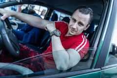 Sezon 5 Odcinek 3 Umowa śmieciowa