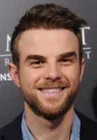 Nathaniel Buzolic / Harold \"Hal\" Doss