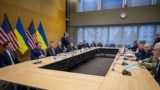 АҚШ пен Украина делегацияларының Женевадағы кездесуі.