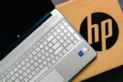 Leon Spain 10,april,2024.laptop,computer,hp,on,top,of,the,cardboard