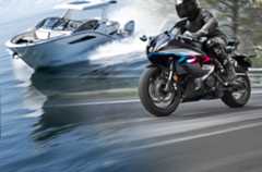 バイクとボートの背景写真