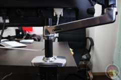 エルゴトロン製のモニターアーム「LX Desk Mount LCD Arm」