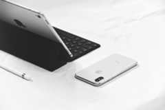 Eleven x 648723 unsplash iphone and ipad
