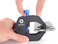 iPhone 6s Battery Replacement: step 3, image 1 of 3