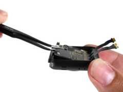 Apple Watch Series 2 Teardown: step 14, image 1 of 3