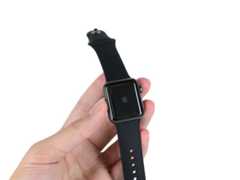 Apple Watch Series 2 Teardown: step 2, image 1 of 3