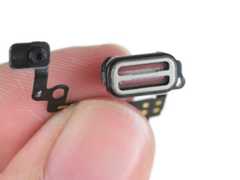 Apple Watch Series 2 Teardown: step 12, image 3 of 3