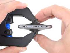 iPhone 6s Battery Replacement, Anti-Clamp instructions: step 2, image 3 of 3