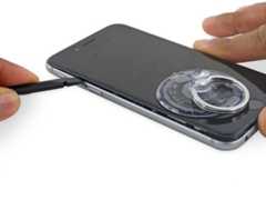 iPhone 6s Battery Replacement: step 9, image 2 of 2