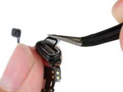 Apple Watch Series 2 Teardown: step 12, image 2 of 3