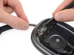 AirPods Max Teardown: step 19, image 1 of 3