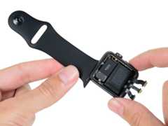 Apple Watch Series 2 Teardown: step 5, image 1 of 3