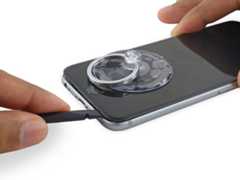 iPhone 6s Battery Replacement: step 10, image 2 of 2