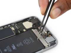 iPhone 6s Battery Replacement, Battery: step 25, image 1 of 3