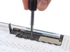 Magic Keyboard Teardown: step 8, image 2 of 3