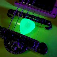 蓄光について Essetipicks (エッセティピックス) ZIRIYAB Standard R Lumen その1