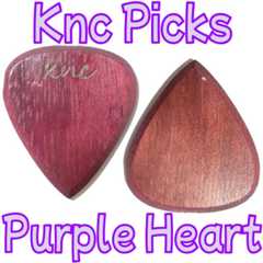 Knc Picks レビュー:ホットなハイトーン際立つ高級木製ピック WOODZ Standard Purple Heart _ ギターいじリストのおうち