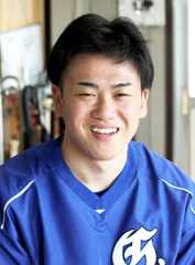 岐阜聖徳学園大で初練習を行った県岐阜商・横山温大外野手（カメラ・小島　和之）