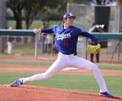 ライブＢＰで登板したドジャース・佐々木朗希投手（カメラ・安藤　宏太)