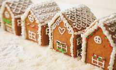 EPICURIOUS: THE GINGERBREAD VILLAGE