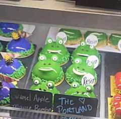 r/oregon - ICE raided a bakery in Clackamas, so they decided to make Portland Frog pastries.