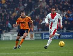 Hull City's Ian Ashbee against Exeter City in 2003