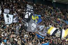 epa11683268 Udineses supporters cheer during the Italian Serie A soccer match Udinese Calcio vs Cagliari Calcio at the Friuli - Bluenergy Stadium in Udine, Italy, 25 October 2024. EPA-EFE/GABRIELE MENIS UEFA