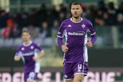 FLORENCE, ITALY - NOVEMBER 27: Edin Dzeko of ACF Fiorentina looks on during the UEFA Conference League 2025/26 League Phase MD4 match between ACF Fiorentina and AEK Athens FC at Stadio Artemio Franchi on November 27, 2025 in Florence, Italy. (Photo by Gabriele Maltinti/Getty Images)