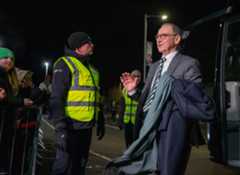 Martin O'Neill arrives at St Mirren Park