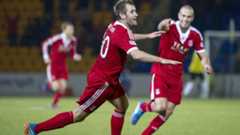 Niall McGinn scores for Aberdeen