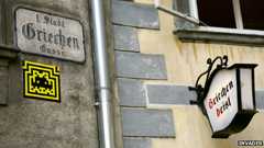 Space Invaders art in Vienna