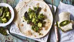 Spinach and paneer wrap with mushrooms