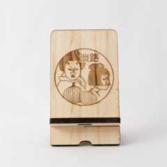 姫路工業高校「桐のスマホスタンド」(淡路)