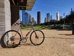 充電がほぼ不要な電動アシスト自転車「NUA ELECTRICA」