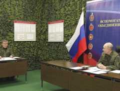 Kritik şehir el değiştirdi: Rus bayrağı göndere çekildi