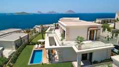 Ege’nin Kalbinde, Konforun Zirvesinde Bir Yaşam: Mavi Arya