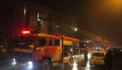 İstanbul - Kağıthanede marangozhanede yangın; mahsur kalan 11 kişi ile 1 köpek kurtarıldı