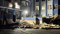 Düzcede çatısı uçan lisede eğitime yarın ara verildi