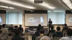 IST 代表取締役社長の稲川貴大氏が登壇した会見の様子