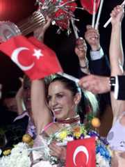 Ein virtueller Disput der ESC-Kommentatoren