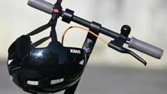 ++ THEMENBILD ++ E-SCOOTER / E-FAHRZEUG / HELMPFLICHT / VERKEHR / VERKEHRSSICHERHEIT