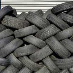 ++ THEMENBILD ++ AUTO / VERKEHR / SICHERHEIT / AUTOREIFEN / WINTER ++ THEMENBILD ++ AUTO / VERKEHR / SICHERHEIT / AUTOREIFEN / WINTER